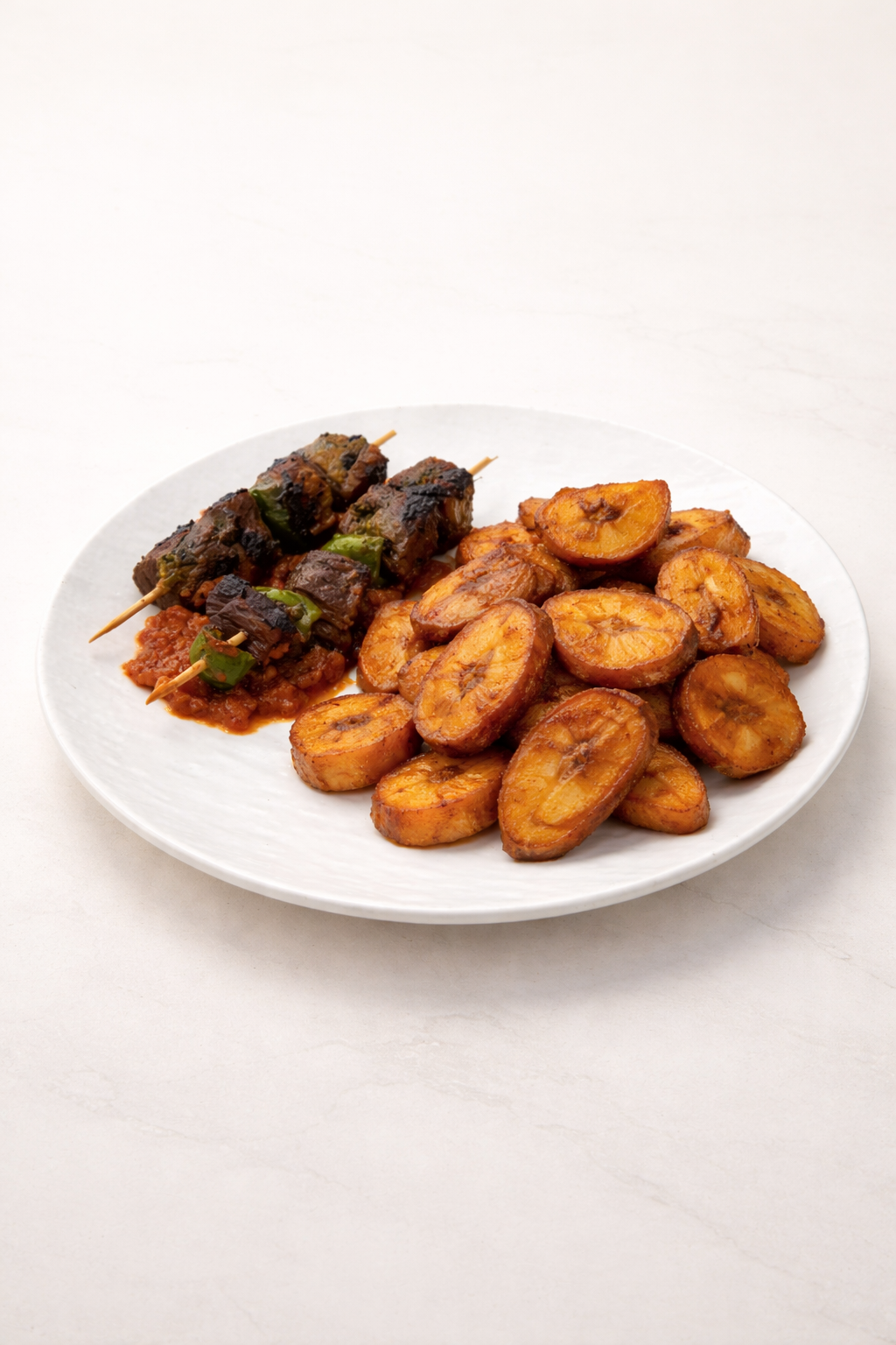 Brochette de boeuf grillé à la plancha + alloco